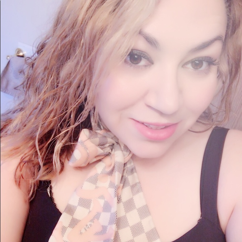 Meet your Posher, Maritza
